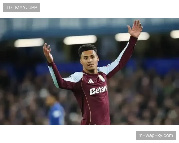 沃特金斯跑位灵活 维拉前锋成球队进攻关键棋子 沃特金斯跑位灵活 维拉前锋成球队进攻关键棋子